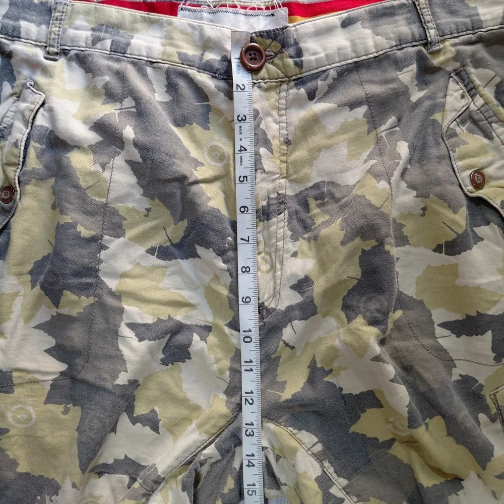 Vtg Y2K LRG Maple Leaf  Green Camo Shorts Men's 40 Baggy Skater Streetwear
